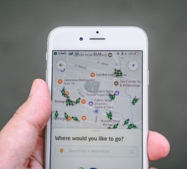 Top Travel Apps for 2025: Save Money & Travel Smarter