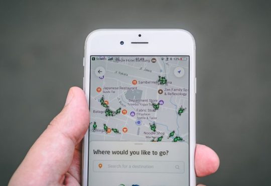 Top Travel Apps for 2025: Save Money & Travel Smarter